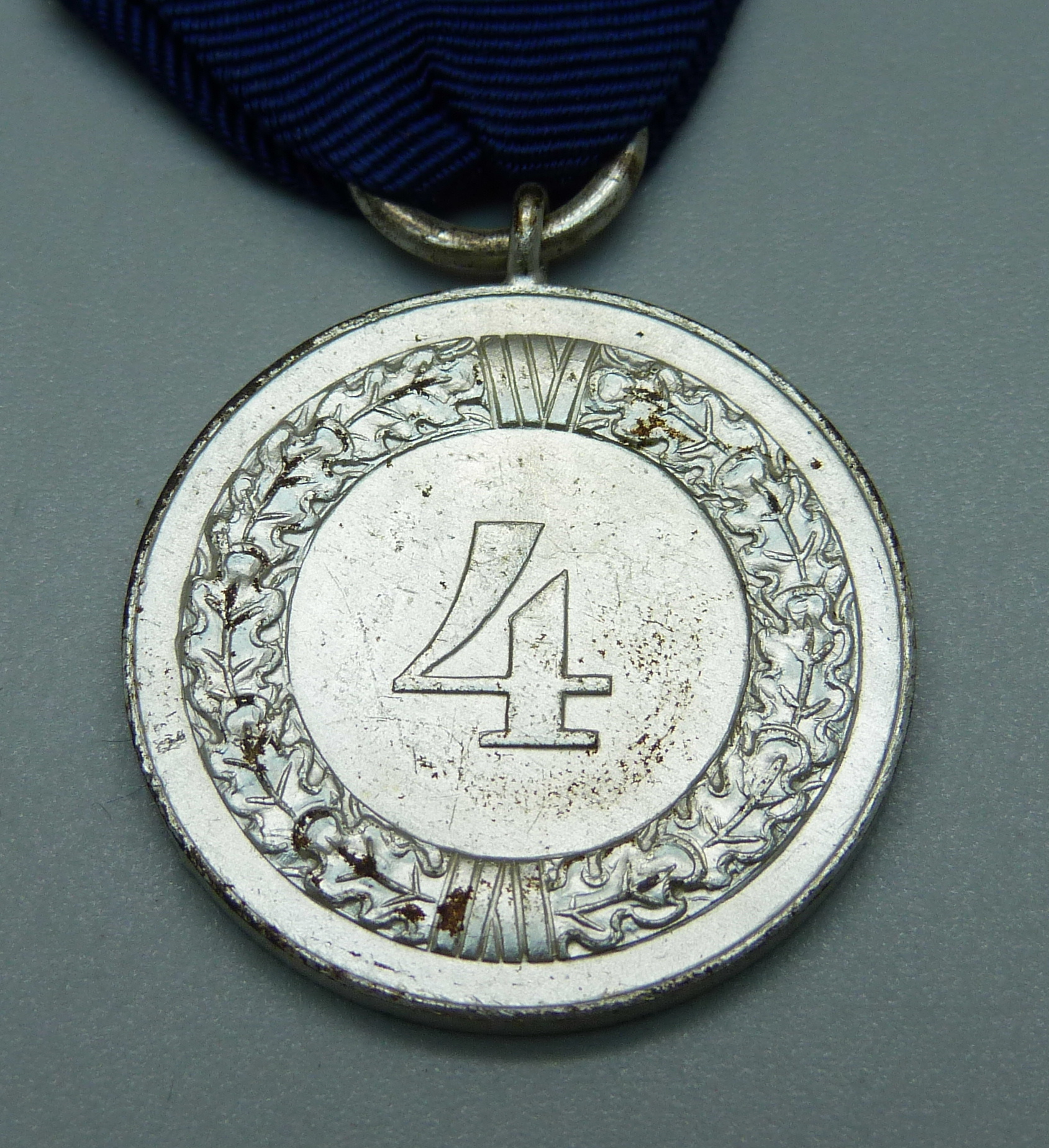 A WWII German Four Year Service medal - Image 3 of 3