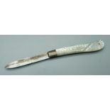 A silver and mother of pearl fruit knife, Sheffield 1901, John Yeomans Cowlishaw