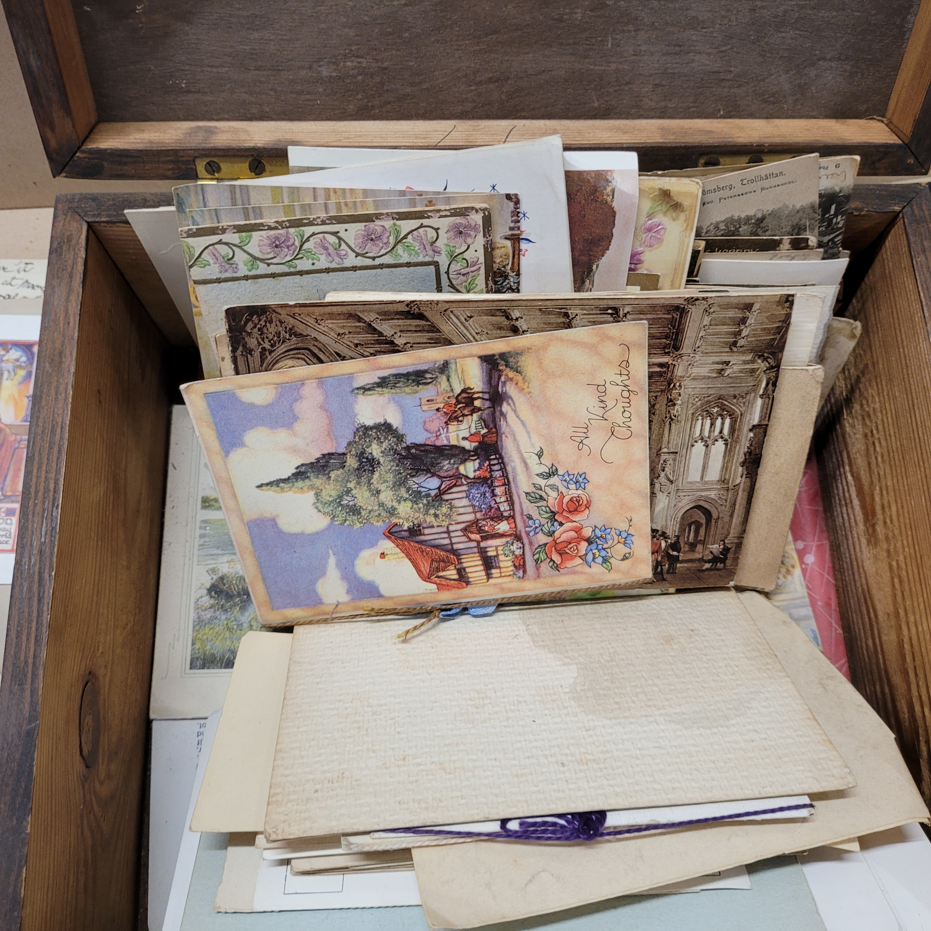 A box of Edwardian and later postcards and greetings cards - Image 3 of 5