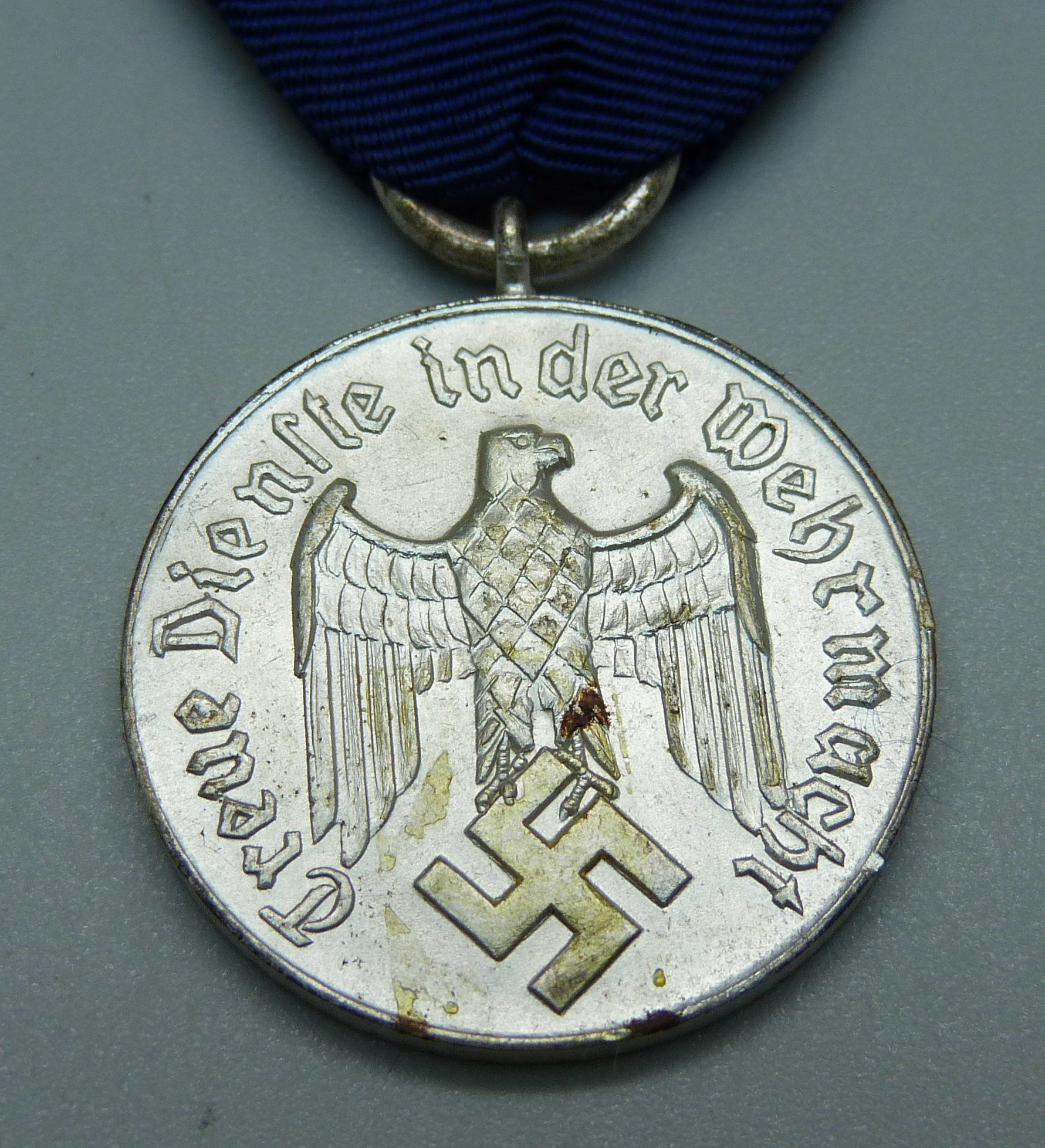 A WWII German Four Year Service medal - Image 2 of 3