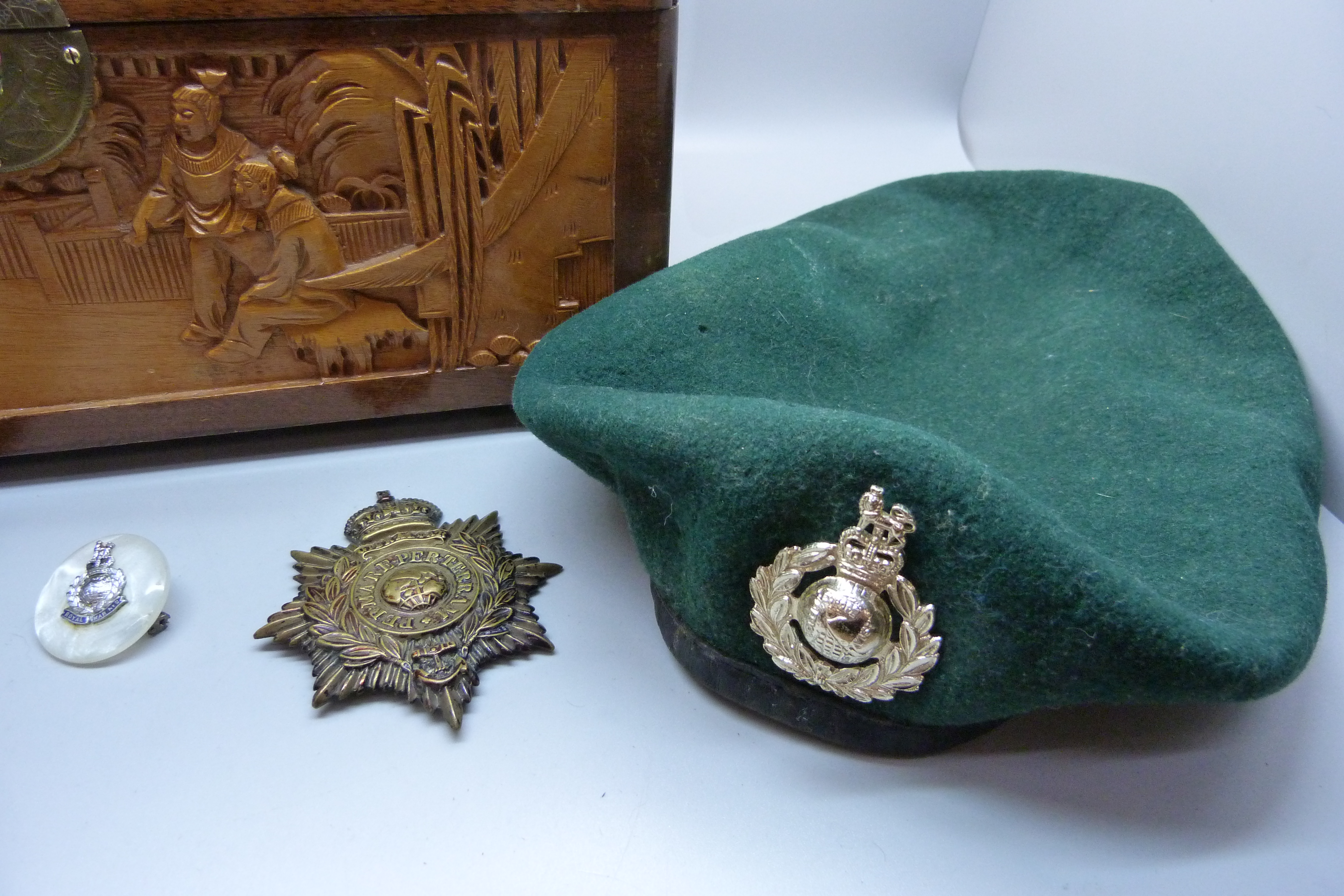 A carved wooden box, a military beret with cap badge, other badges and a For Campaign Service - Image 2 of 9