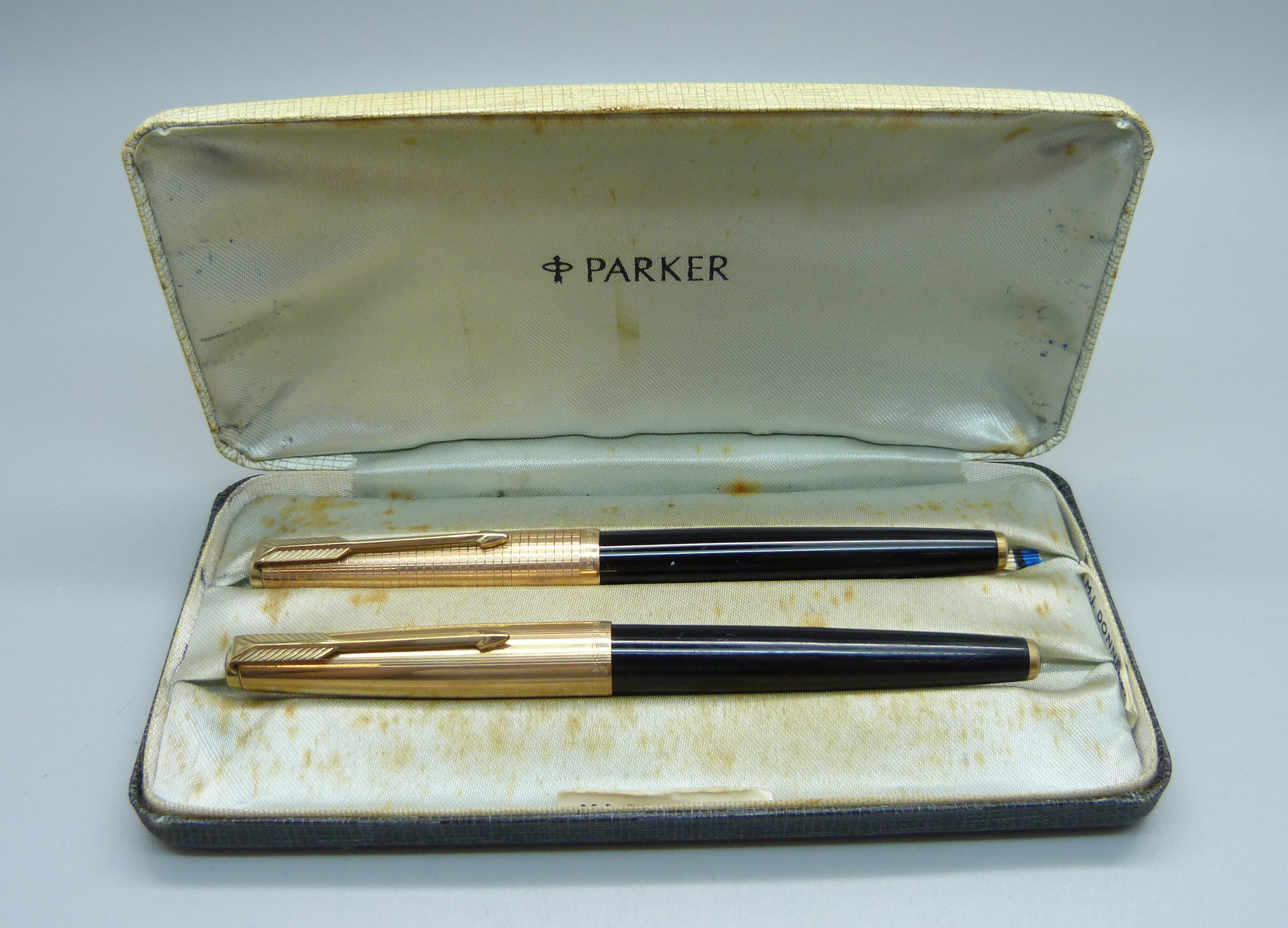 Eight pens including four with 14ct gold nibs, Conway Stewart 58 and 12, Parker Vacumatic and one - Image 6 of 7