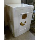 An early 20th Century Thomas Perry & Son painted cast iron safe, with key
