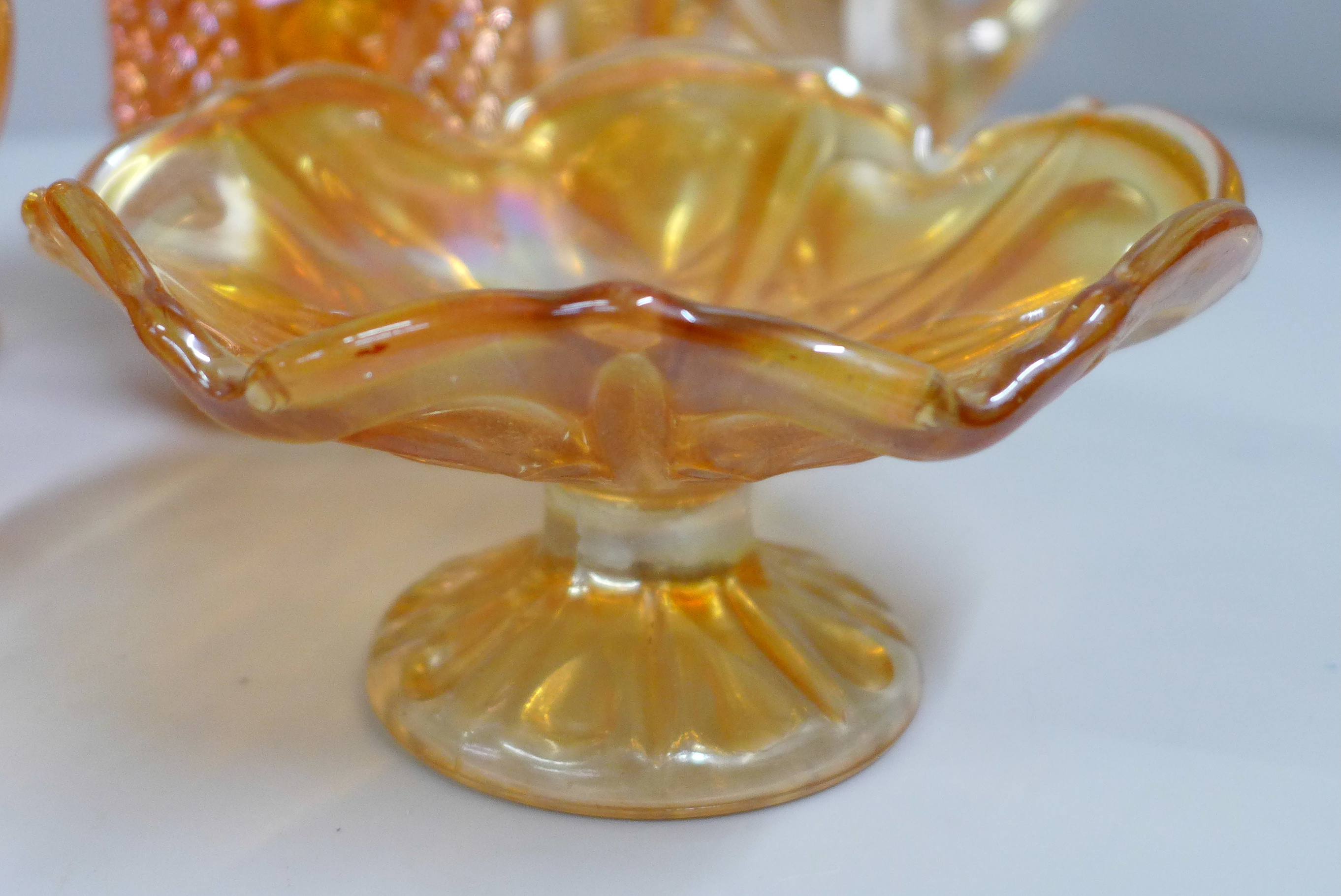 Ten items of marigold carnival glass, five jugs/pitchers, two pedestal bowls, other bowls - Image 7 of 7