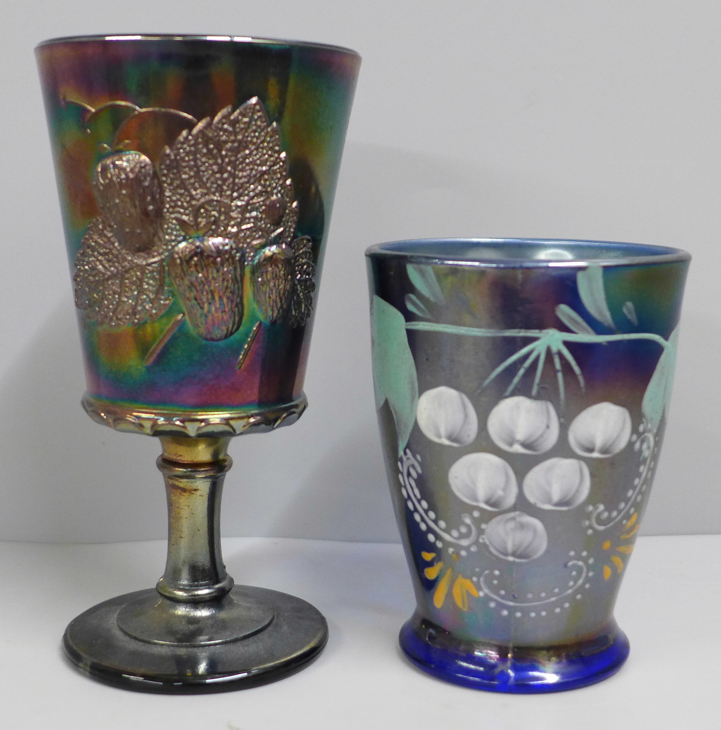 An amethyst carnival glass goblet, decorated with strawberries, 16cm and one other beaker, with hand - Image 6 of 9