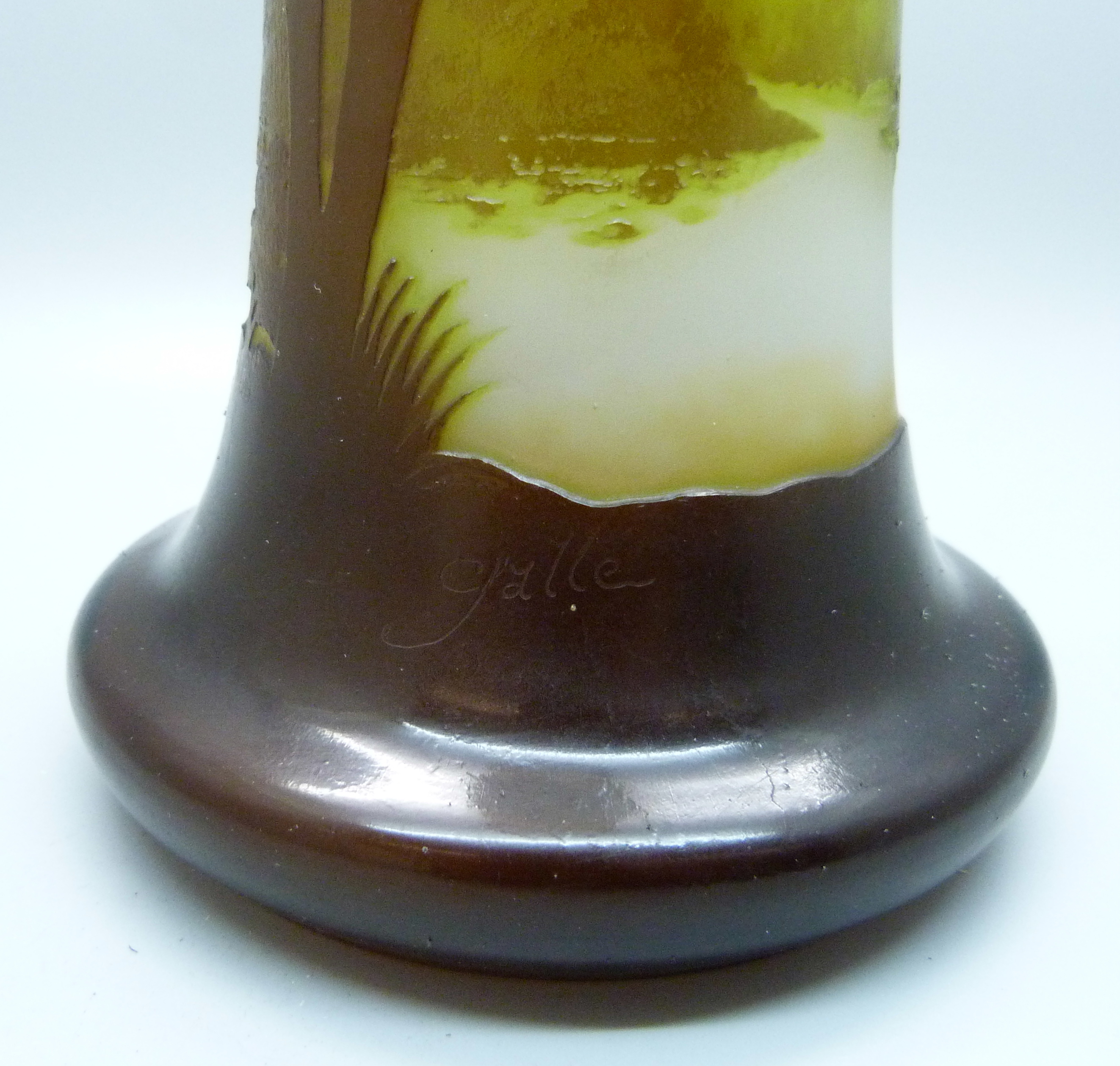 A Galle cameo glass vase, 24cm - Image 3 of 6