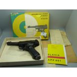 A Czechoslovakian automatic B.B. target shooting pistol, boxed, (APP661)