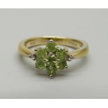 A silver gilt and green fluorite cluster ring, L