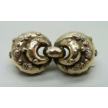 A Victorian yellow metal brooch, 8.3g