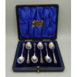A cased set of six silver coffee spoons, Sheffield 1898, 46g