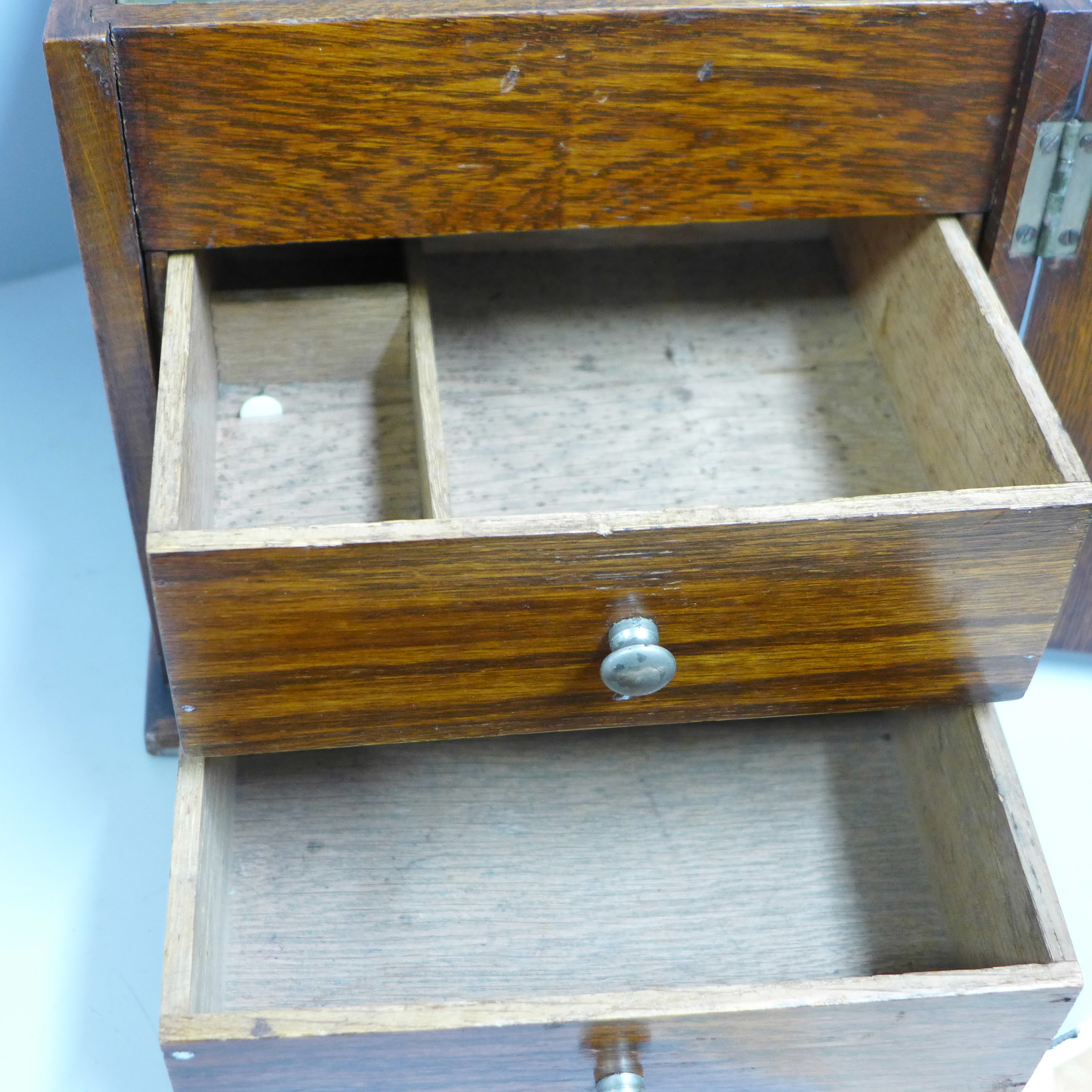 An oak smokers cabinet, (door split) - Bild 3 aus 6