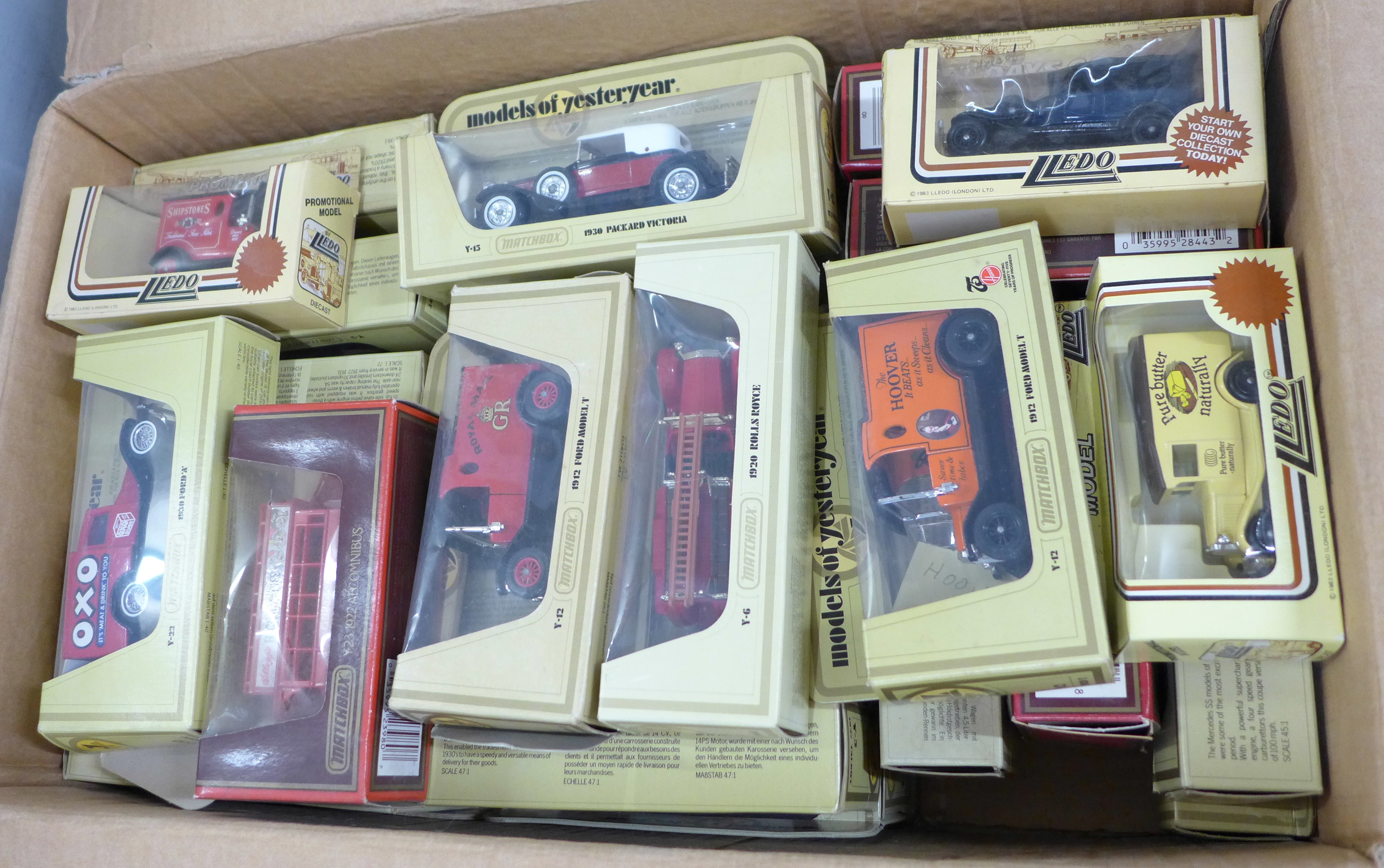 A quantity of Matchbox and Lledo Days Gone model vehicles