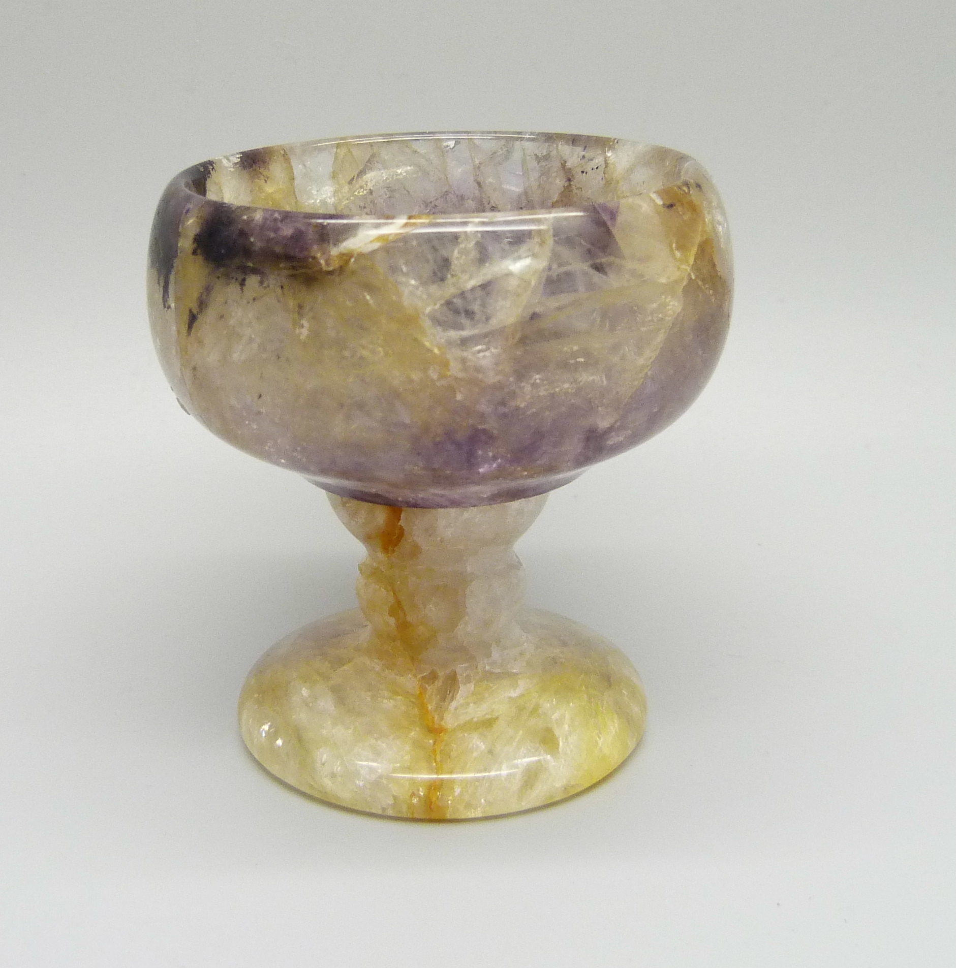 A carved Blue John chalice, Teak Cliff Blue Vein, repair to stem, 59mm