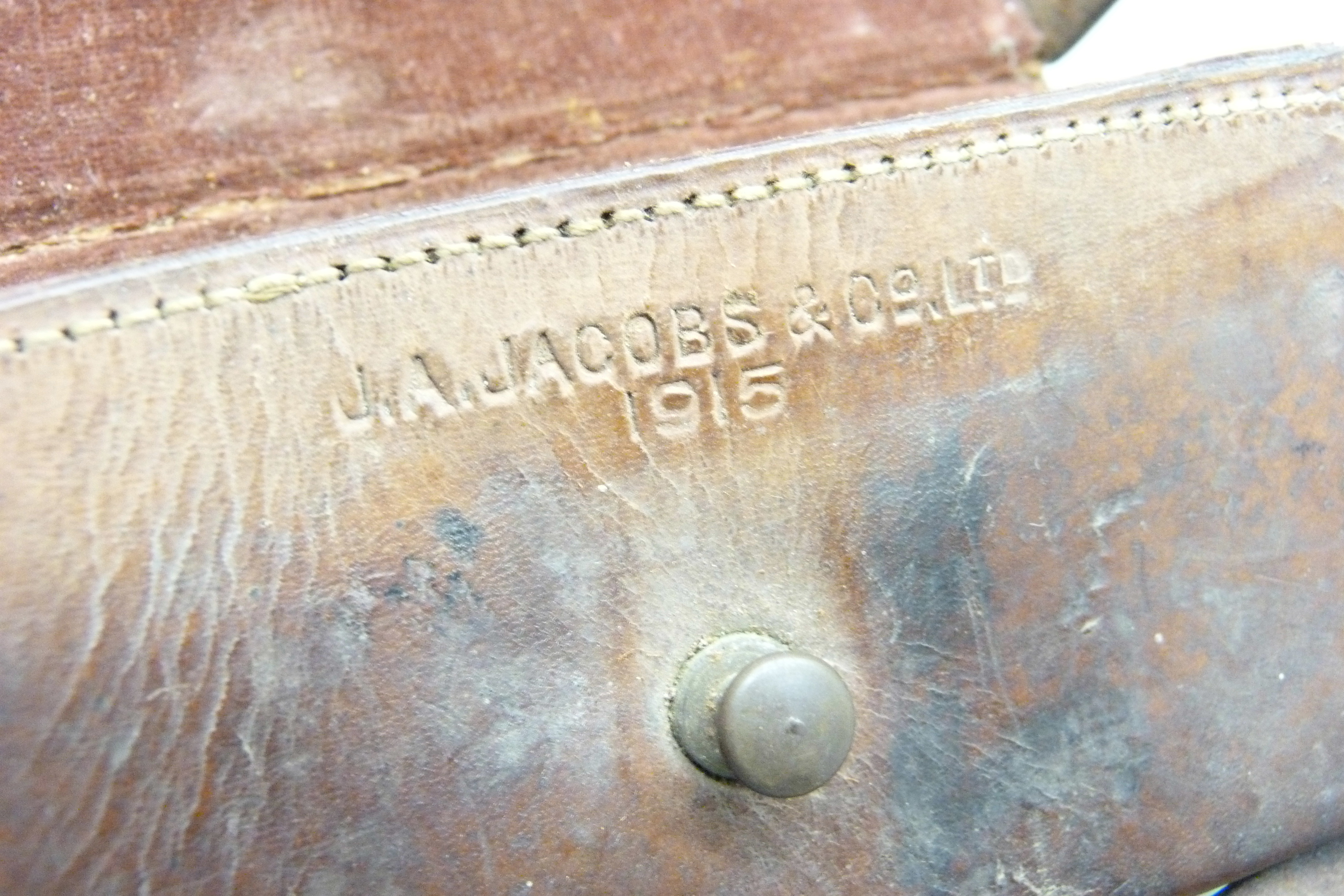 An antique clinometer, Barker & Son, London, Mk.IV, No. 6003, 1917, in a leather case marked Jacob's - Image 5 of 5