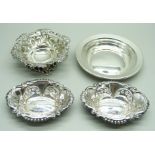 A pair of small silver dishes and two other silver dishes, 89g