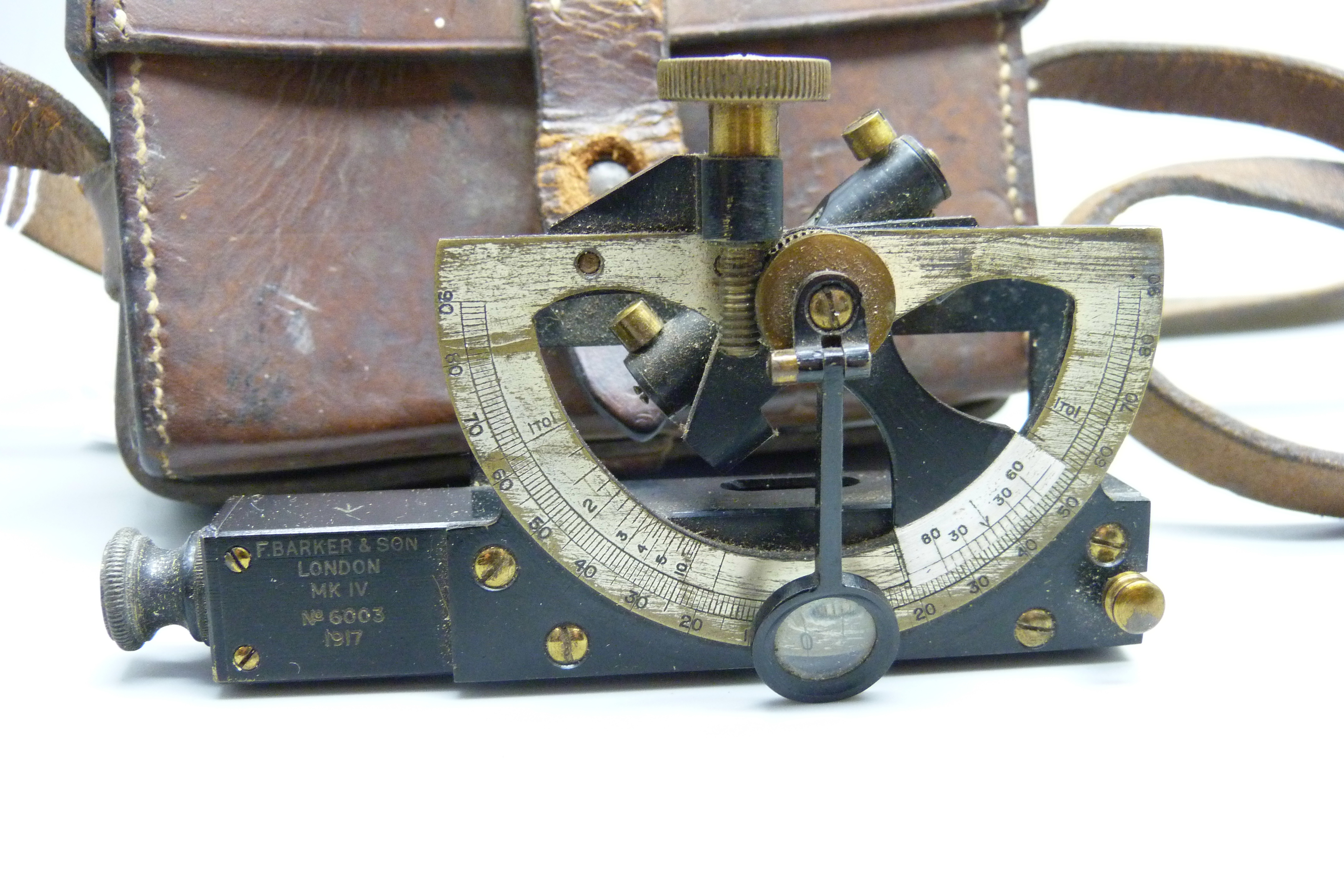 An antique clinometer, Barker & Son, London, Mk.IV, No. 6003, 1917, in a leather case marked Jacob's - Image 2 of 5