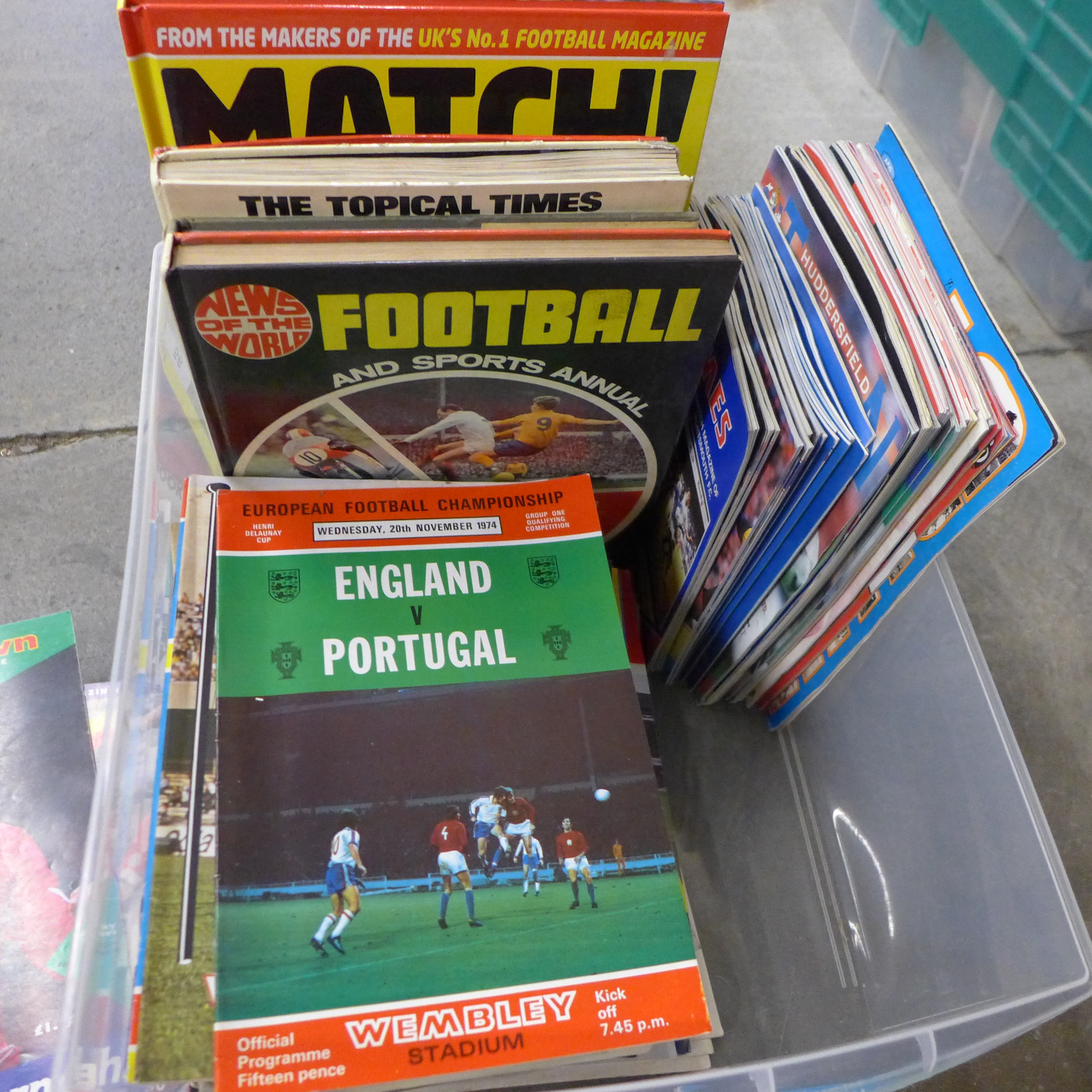 Sporting memorabilia; a large box of football annuals and programmes including England - Image 4 of 4