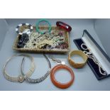 Jewellery including silver clasped pearl beads and other pearl necklaces, 1970s bangles, etc.