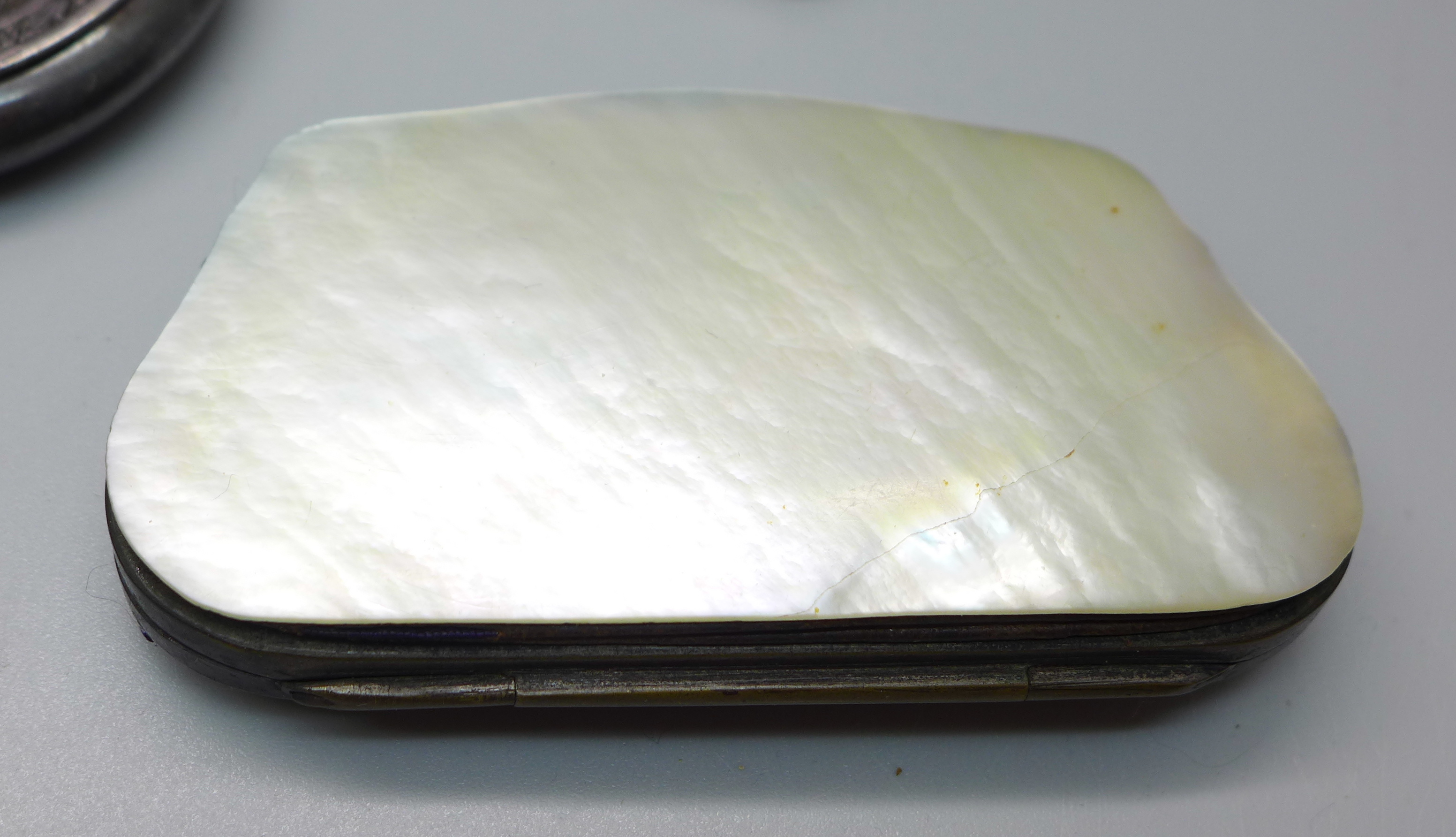 A guilloche enamel Stratton compact, pill boxes, a mother of pearl purse, etc. - Image 3 of 7