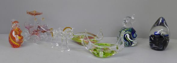 Six pieces of Mdina glass, boxed