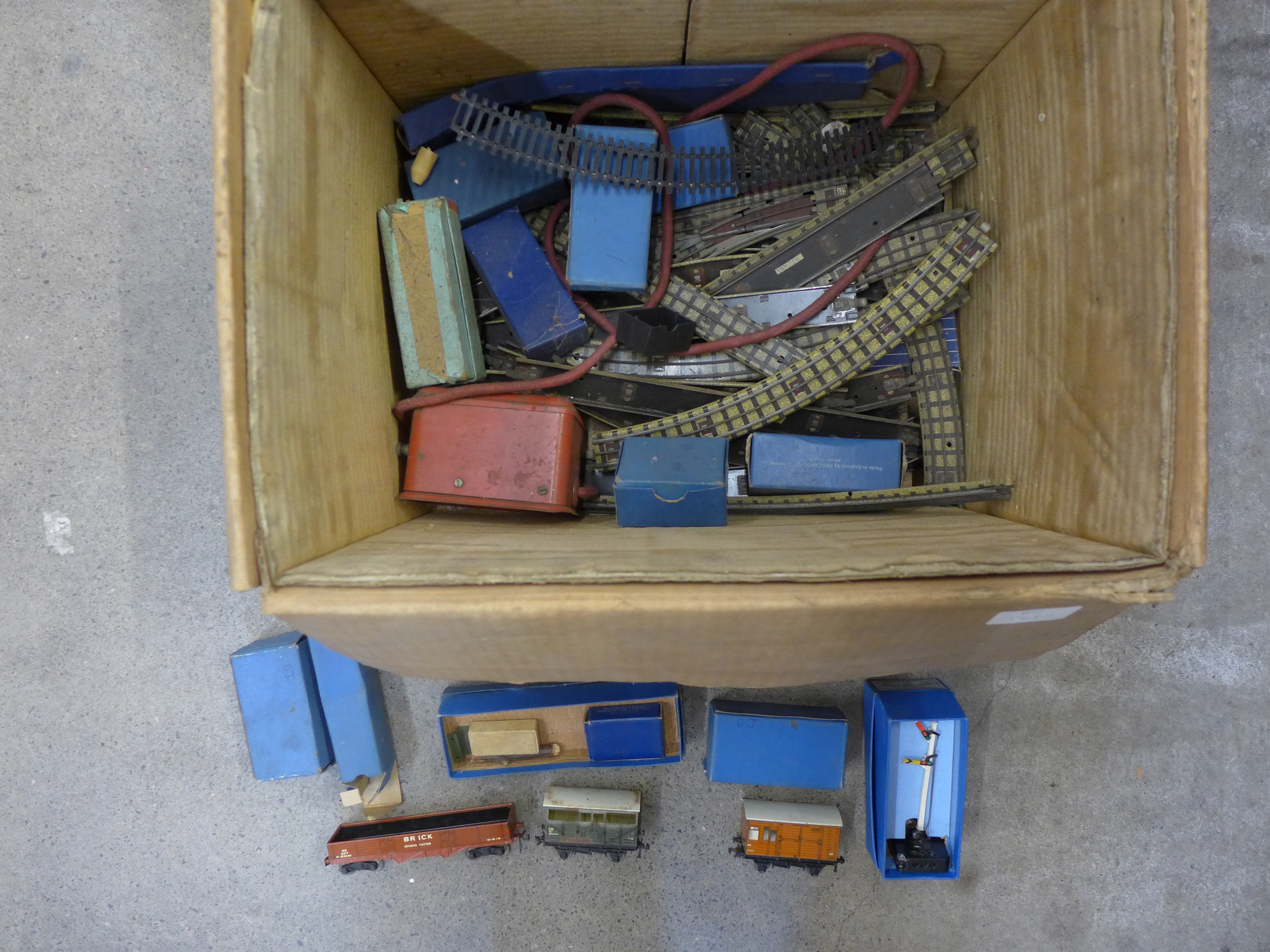 A collection of Hornby Dublo model rail, mainly track and some boxed wagons and accessories,