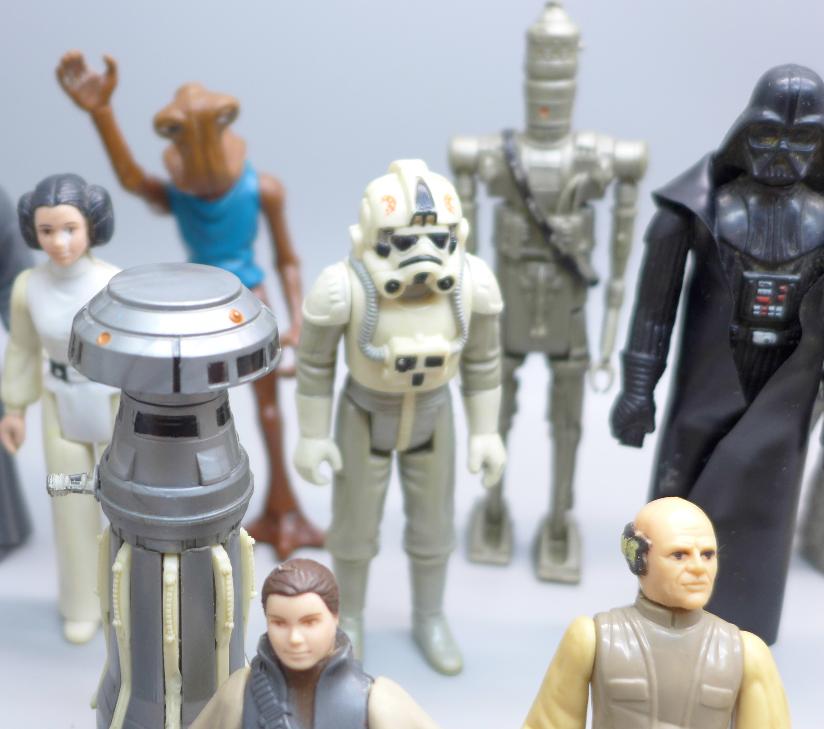 Thirty-three Kenner Star Wars figures - Image 7 of 8