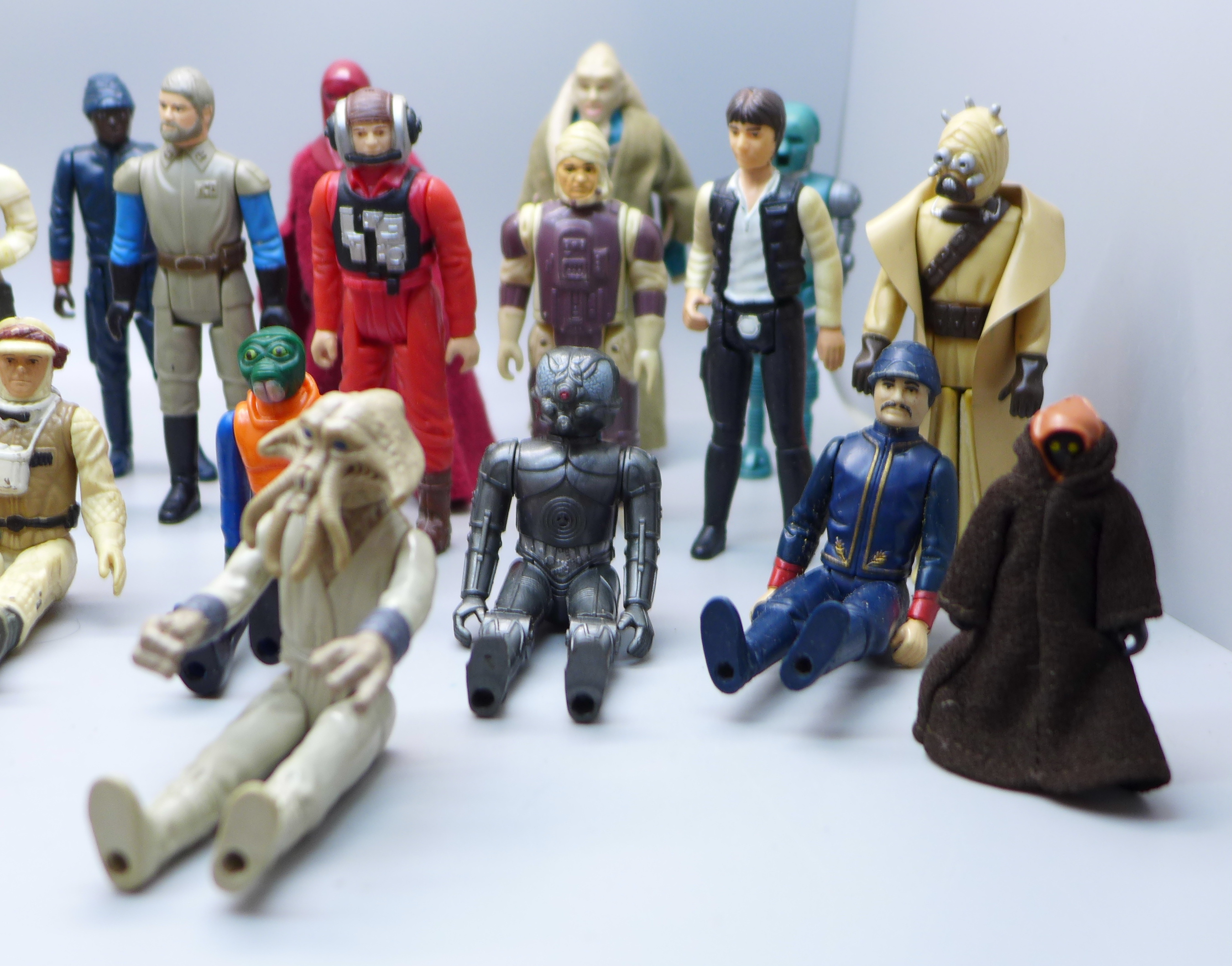 Thirty-three Kenner Star Wars figures - Image 4 of 8