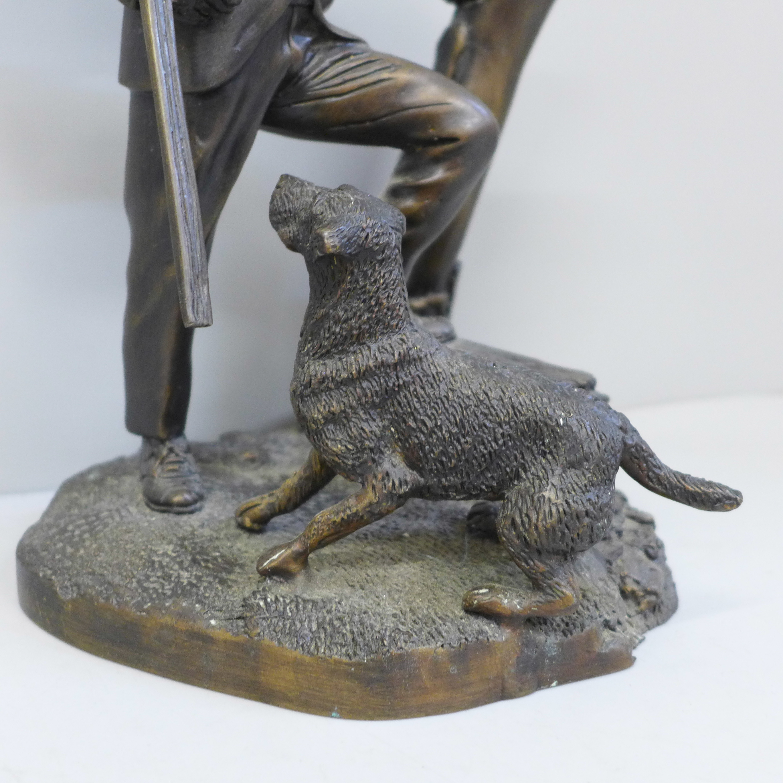 A cast metal sculpture of a gamekeeper and his dog - Image 2 of 5