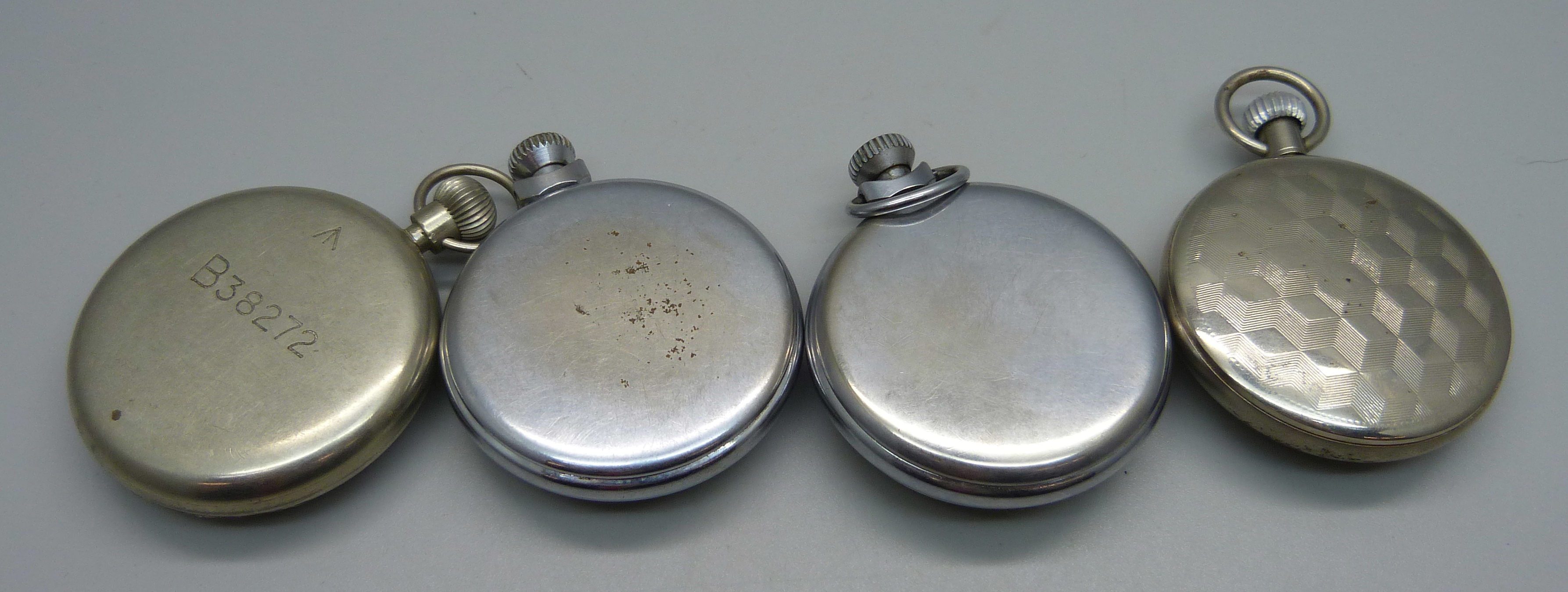 Four pocket watches including military and railway - Image 4 of 4