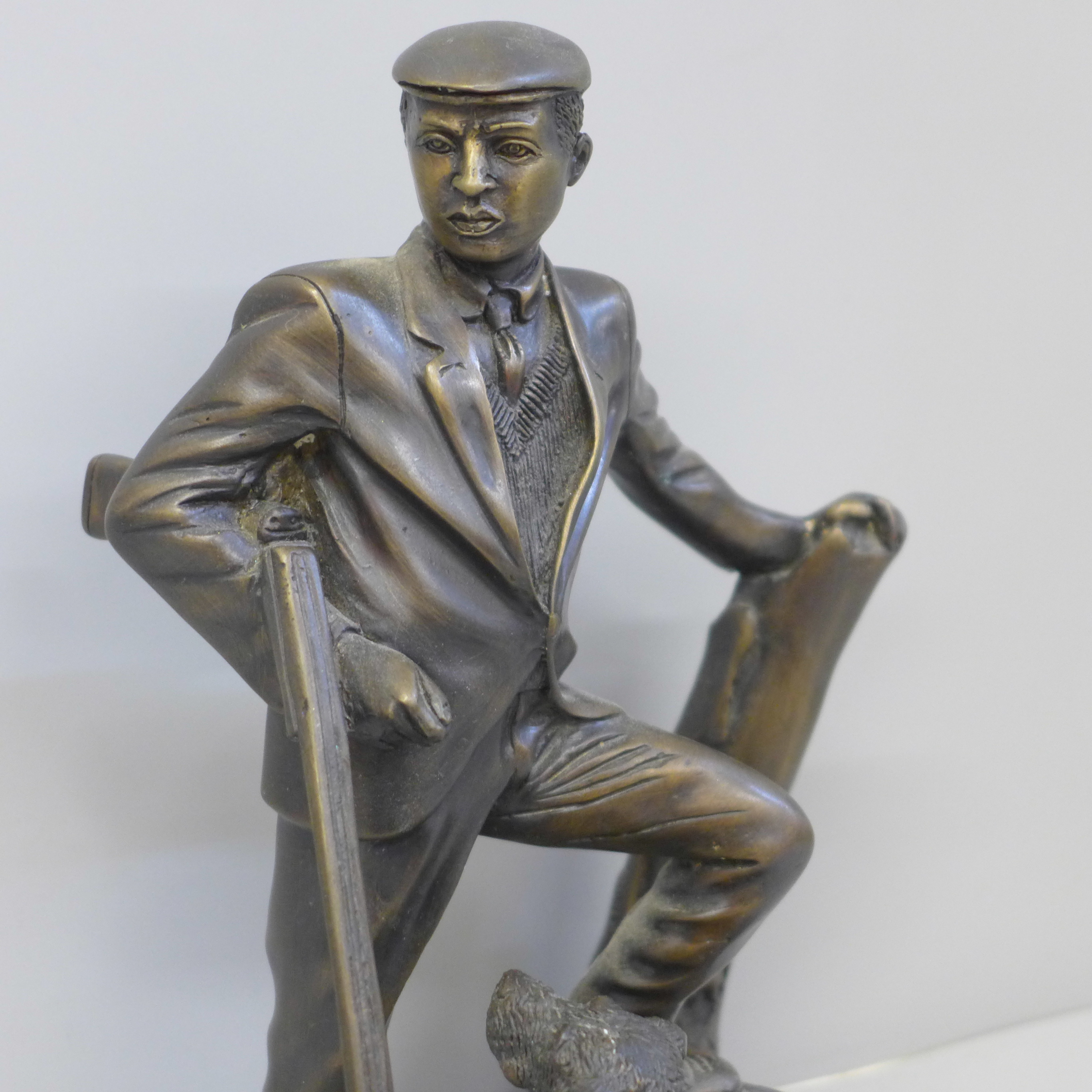 A cast metal sculpture of a gamekeeper and his dog - Image 3 of 5