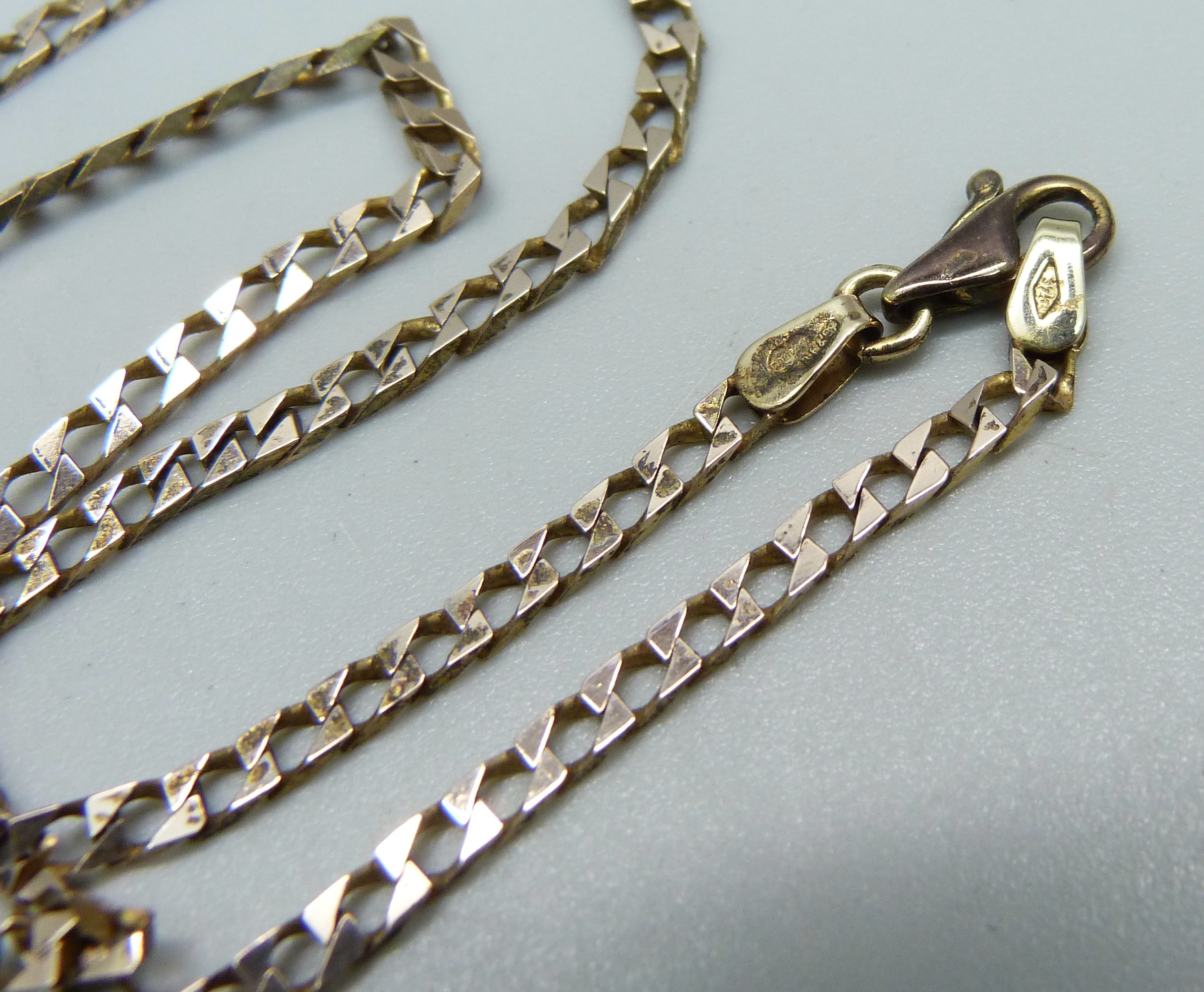 A 9ct gold chain, 6.7g, 45cm, (requires a new fastener) - Image 2 of 2