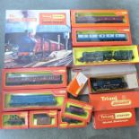 A Triang Hornby electric Midlander train set, boxed and other Triang Hornby H0/00 gauge Rolling