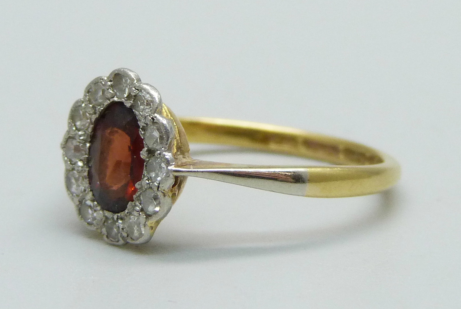 An 18ct gold, diamond and red stone ring, 2.4g, N - Image 2 of 5