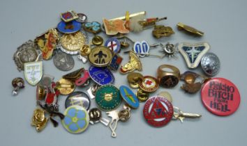 A Masonic ring and assorted badges, etc.