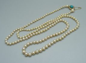 A graduated pearl necklace with 9ct gold and turquoise clasp, 90cm