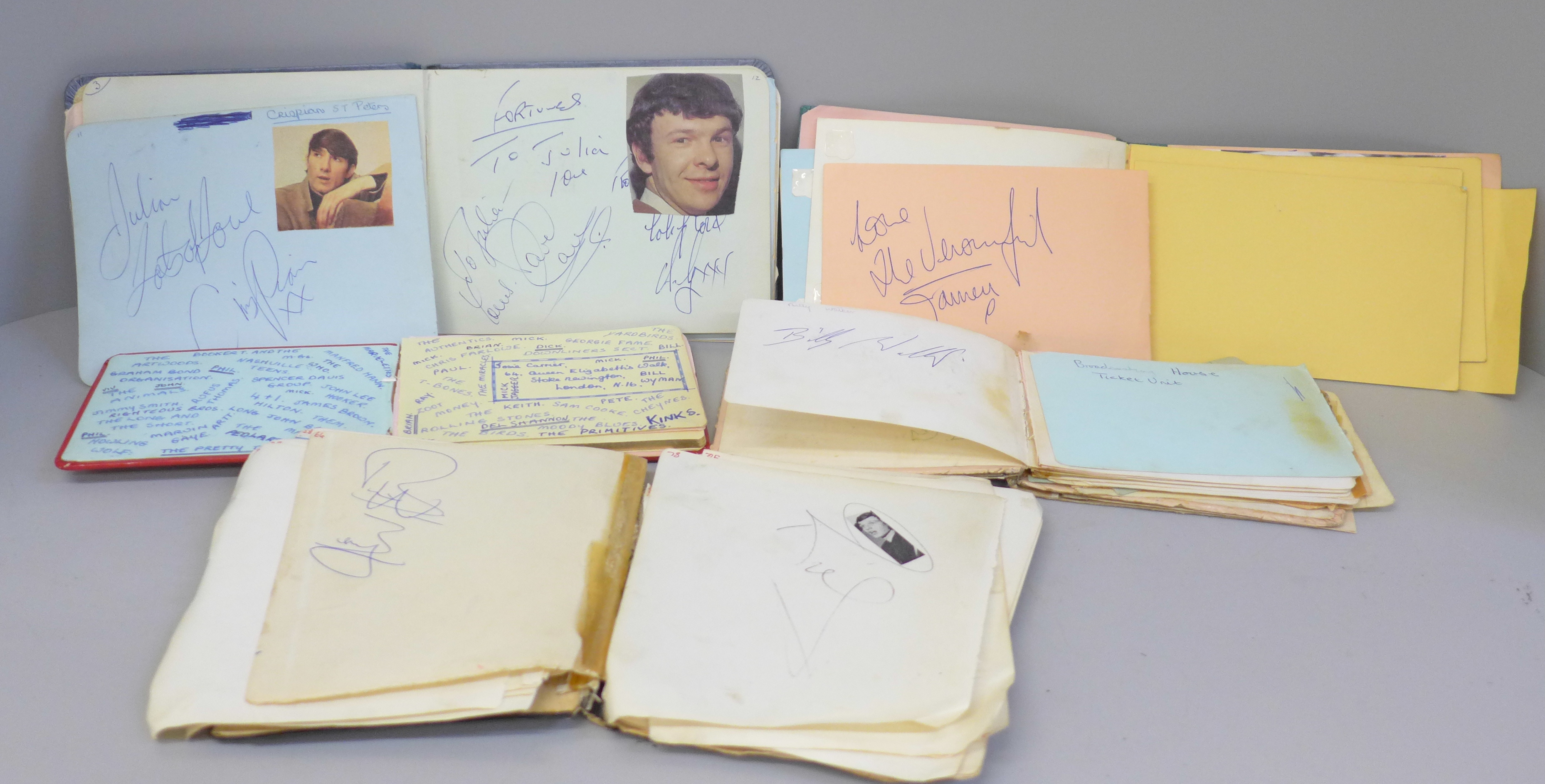 Autograph books, mainly 1960s (5)