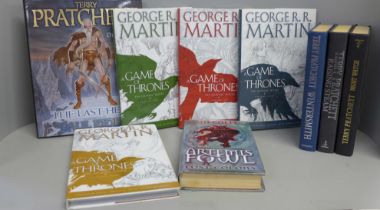 A collection of Terry Pratchett and Game of Thrones books (9)