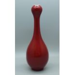 A Chinese red glazed vase, 17cm