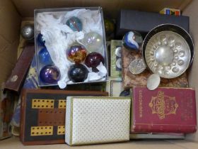 A box of vintage games, marbles and collectables