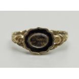 An antique late 19th Century memorial ring, 1.6g, N