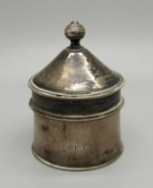 A Russian silver circular pot with lid, marked 84, 71g, height 62mm