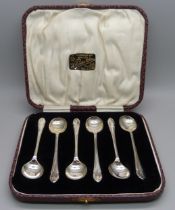 A cased set of six silver coffee spoons, Sheffield 1928, 40g