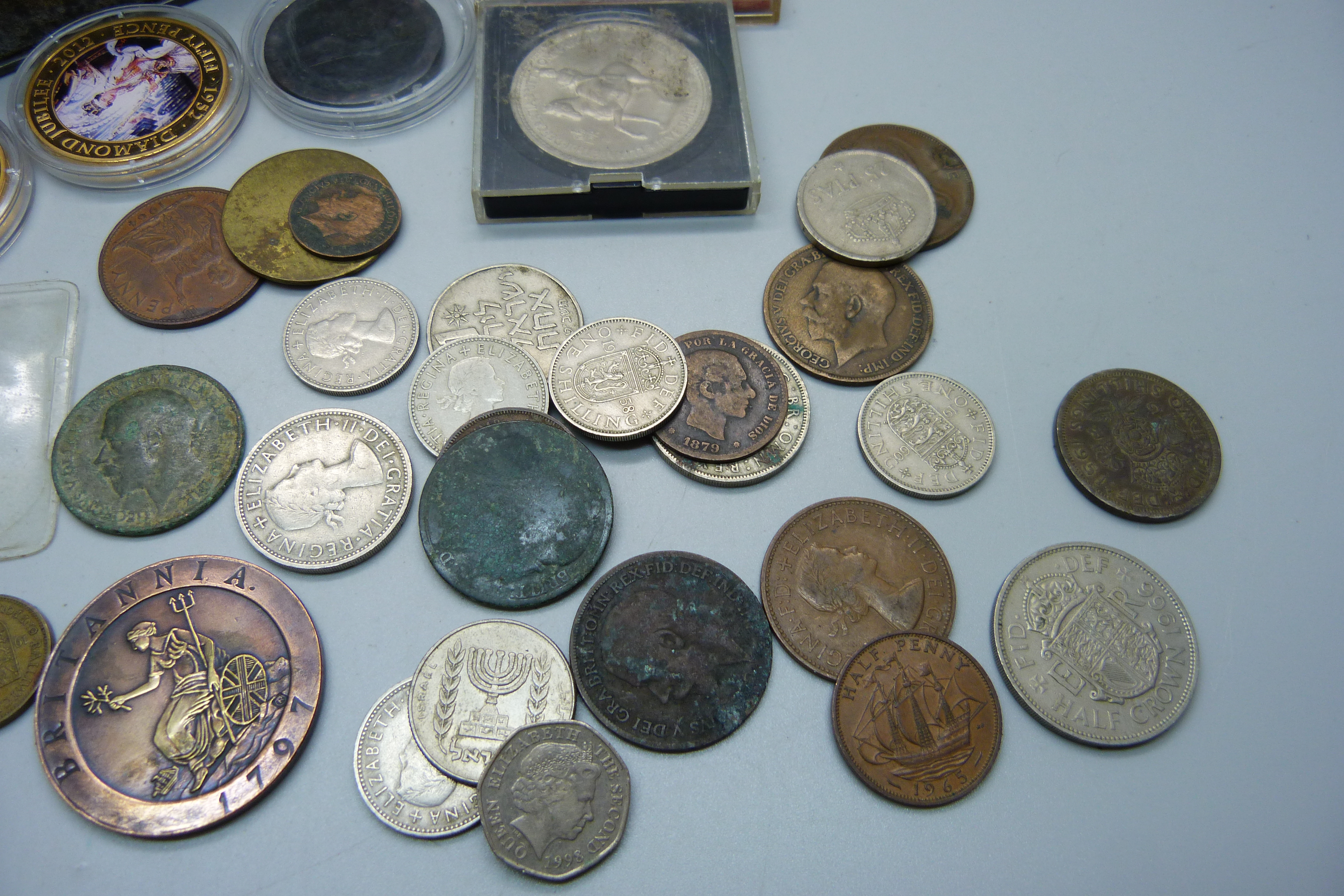 A collection of coins, commemorative and others, (replica cartwheel penny) - Image 3 of 4