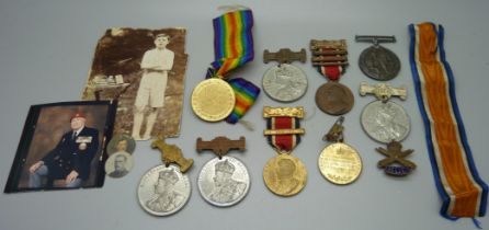 A pair of WWI medals to 82137 Pte. E.A. Bear MGC, a MGC badge, lacking pin, medallions, etc.