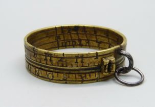 An early brass sun dial ring, 38mm diameter