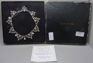 A Franklin Mint Alfred Durante Nightfire necklace