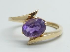 A 14ct gold and amethyst solitaire ring, marked 585, 3.2g, M/N