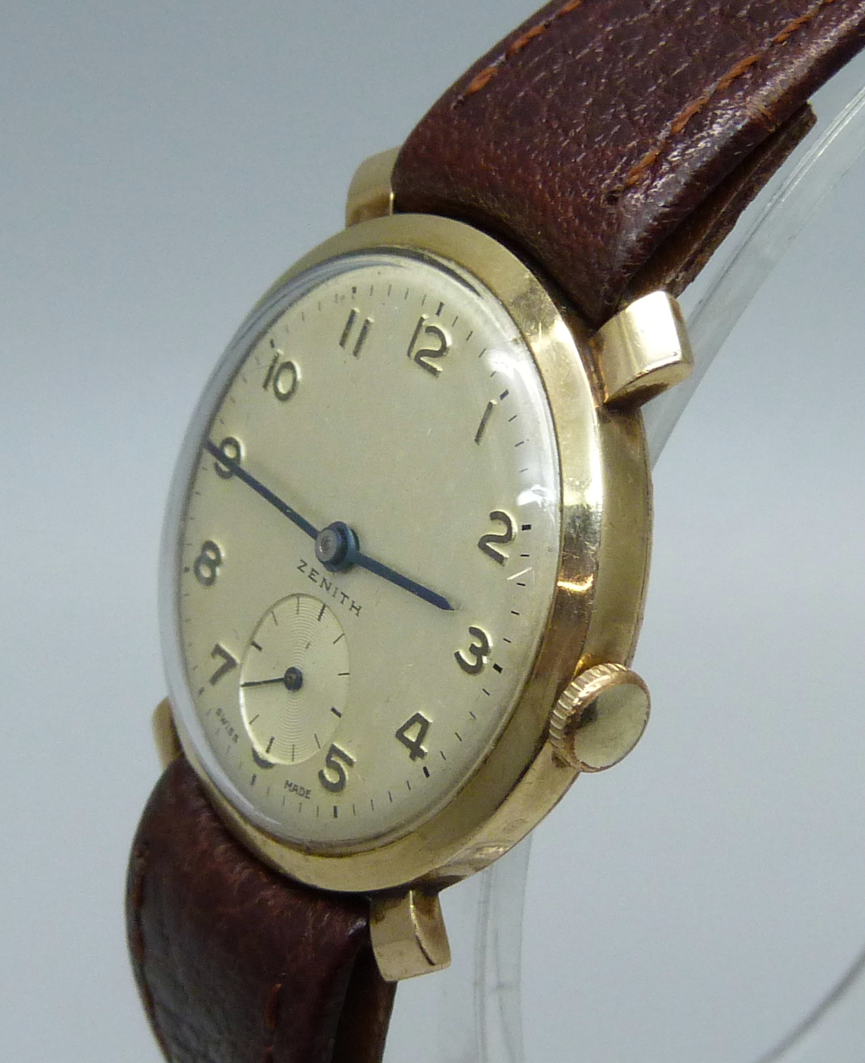 A 9ct gold Zenith wristwatch, 29mm case - Bild 2 aus 5