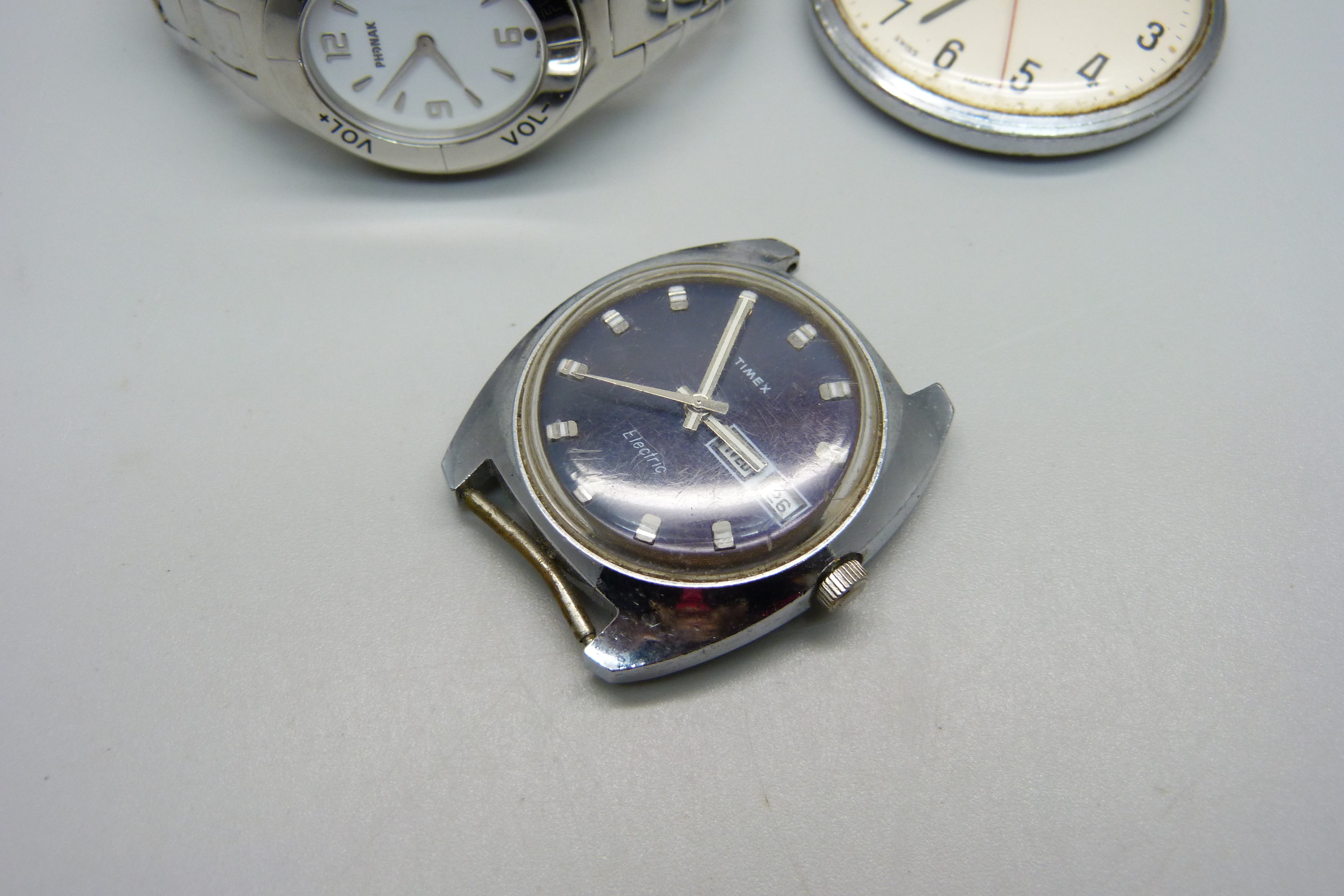 An Oris pocket watch, a Timex Electric wristwatch with day/date and a Phonak Hearing Systems - Bild 4 aus 5