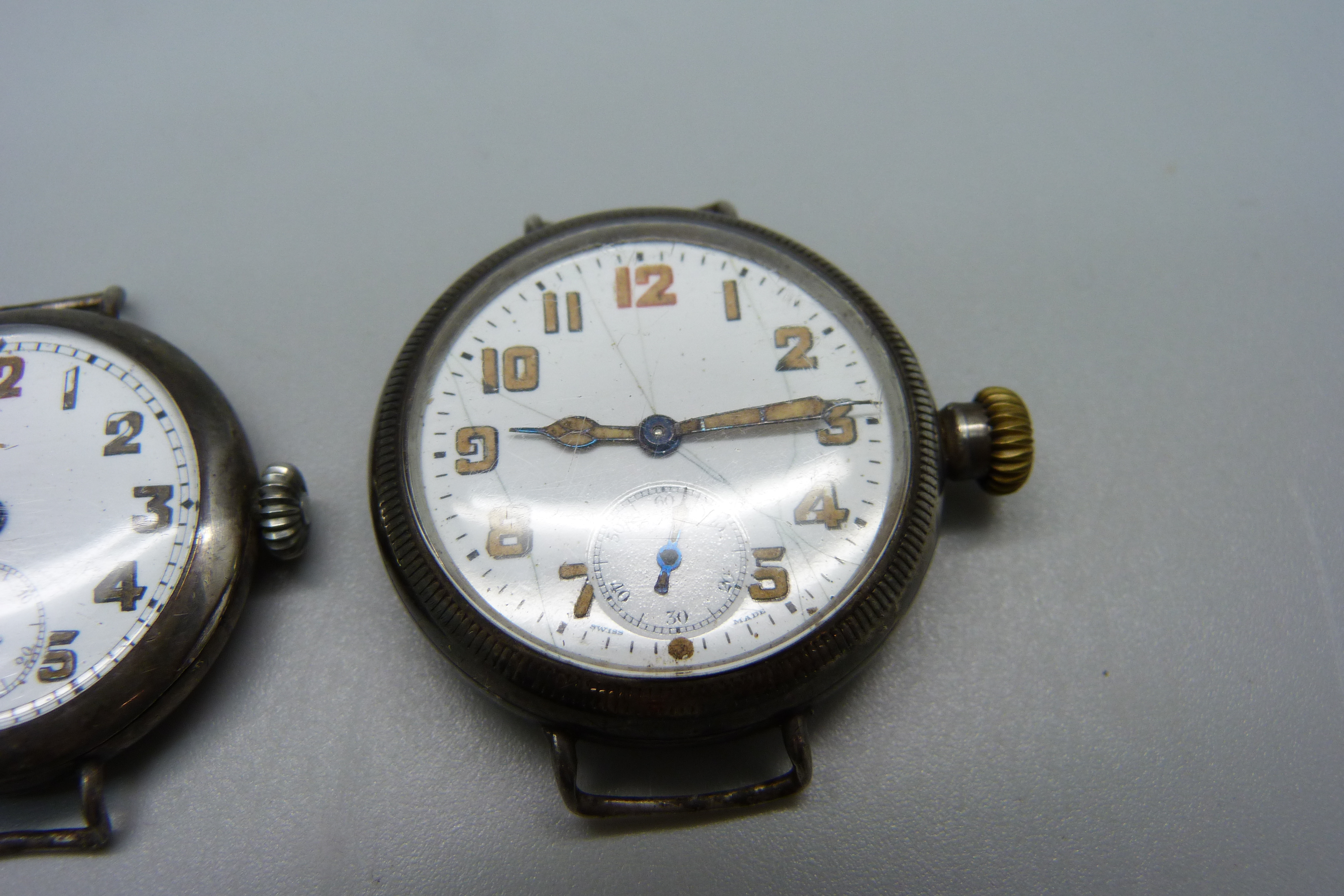 A silver cased Zenith wristwatch with screw back, Glasgow import mark for 1918, the case back - Bild 2 aus 5